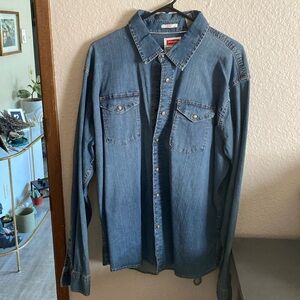 Wrangler blue denim pearl snap